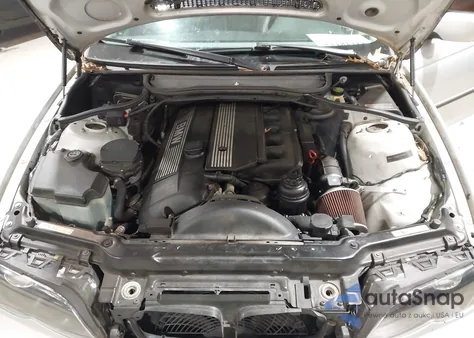 2002 BMW 325Xi из США, поврежденный, VIN WBAEU33412PF70822